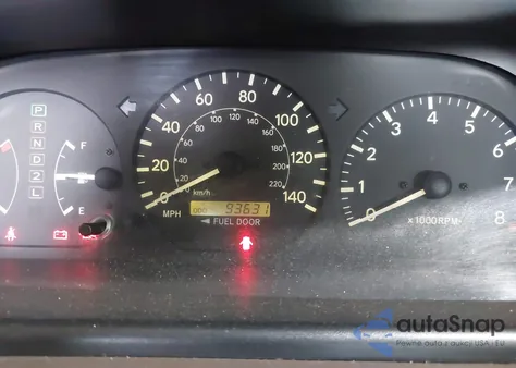 2000 Toyota Camry Le from USA, damaged, VIN 4T1BG22K2YU660927